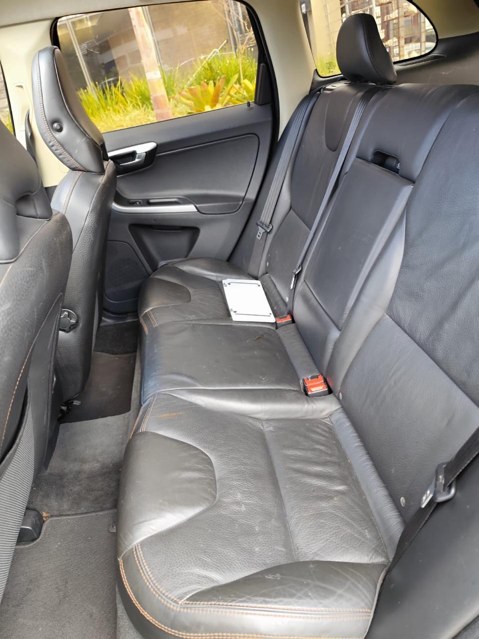 Volvo XC60 2009 - Preto — miniatura 7